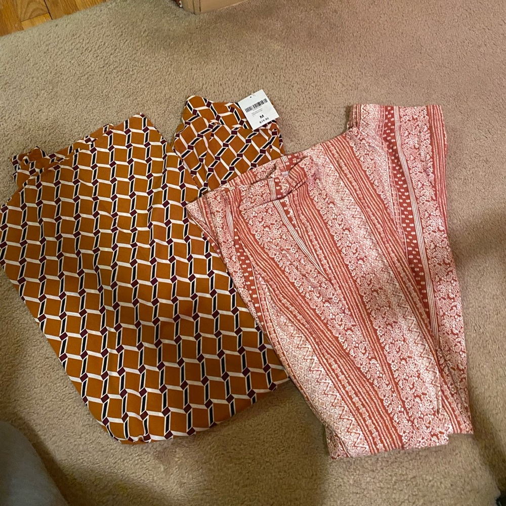 FOREVER 21 PATTERN PANTS SIZE M BUNDLE